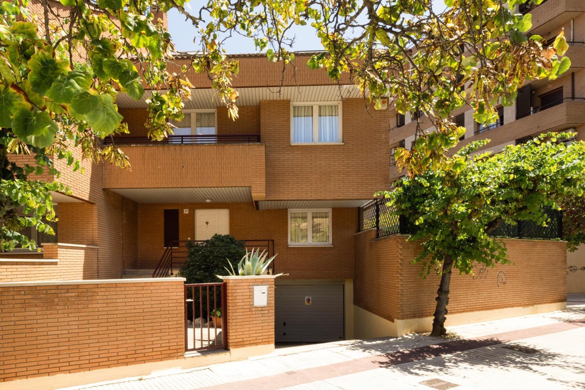 图德拉Casa Con Piscina En El Centro别墅 外观 照片
